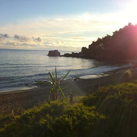 Menigos Resort House Agios Gordios  Luaran gambar