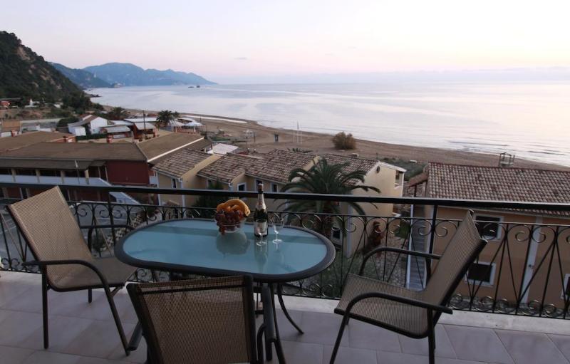 Menigos Resort House Agios Gordios  Luaran gambar