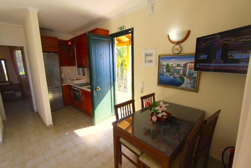 Menigos Resort House Agios Gordios  Luaran gambar