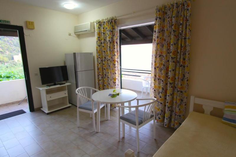 Menigos Resort House Agios Gordios  Luaran gambar